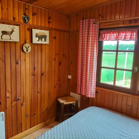 Chalet 4 Pers Pres Du Zoo La Fleche, Ping-pong, Petanque, Barbecue, Pergola * Broc